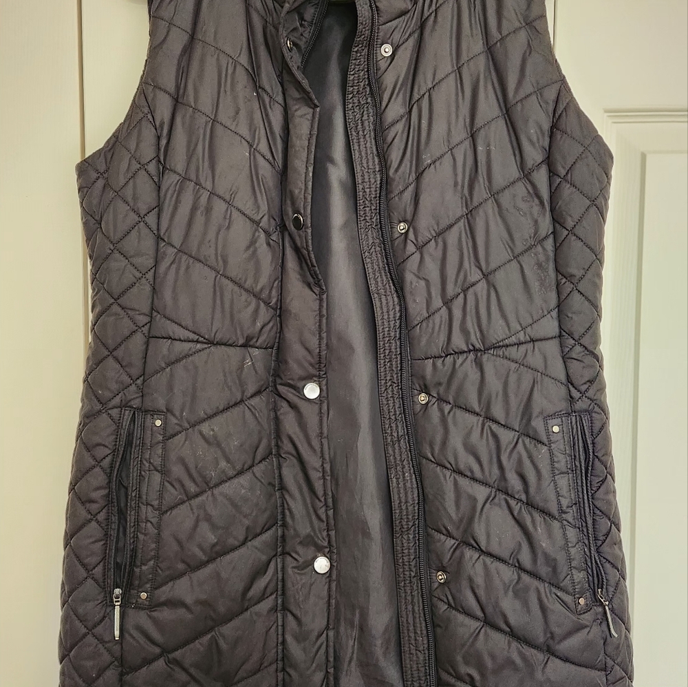 Weatherproof Womens Black puffer vest